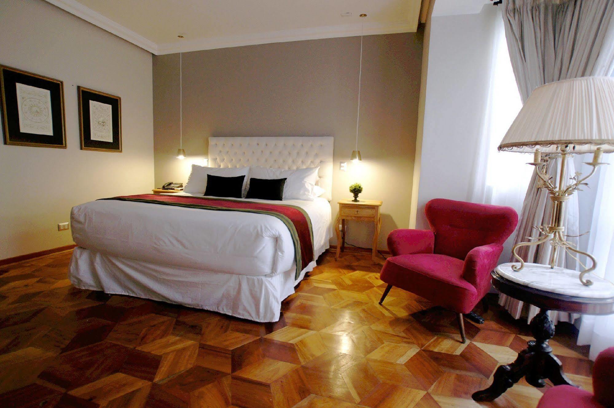 סנטיאגו Quiral Hotel Boutique מראה חיצוני תמונה
